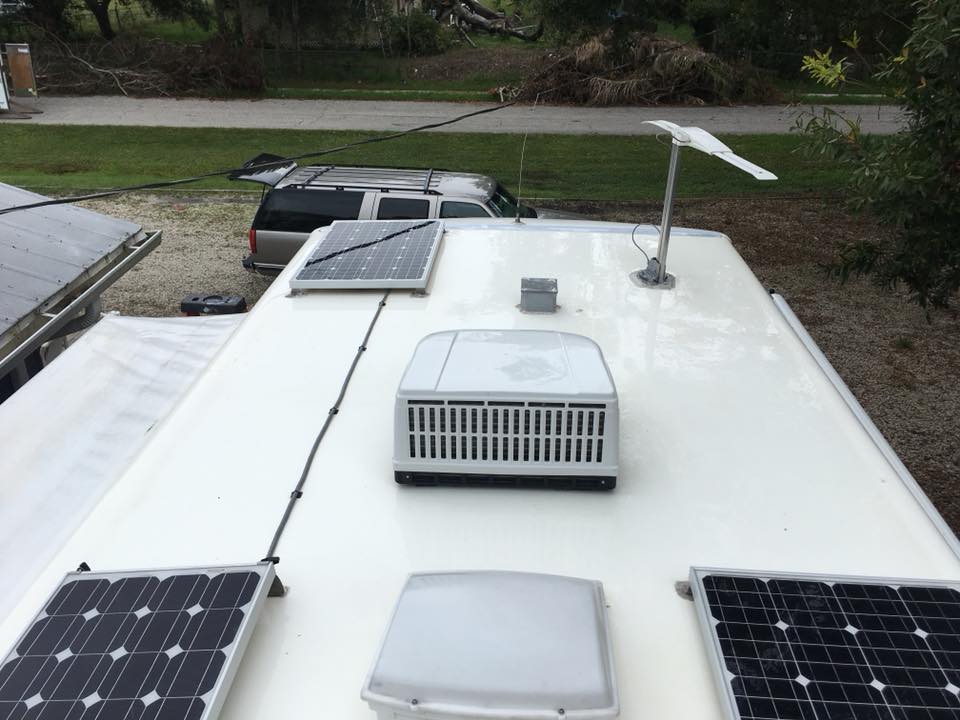 RV roof detailing